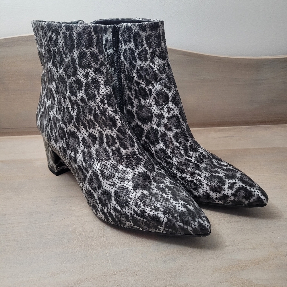 AGL Women's Marette Leather Snakeskin Leopard Print Booties 38.5 Gray Black NWOB